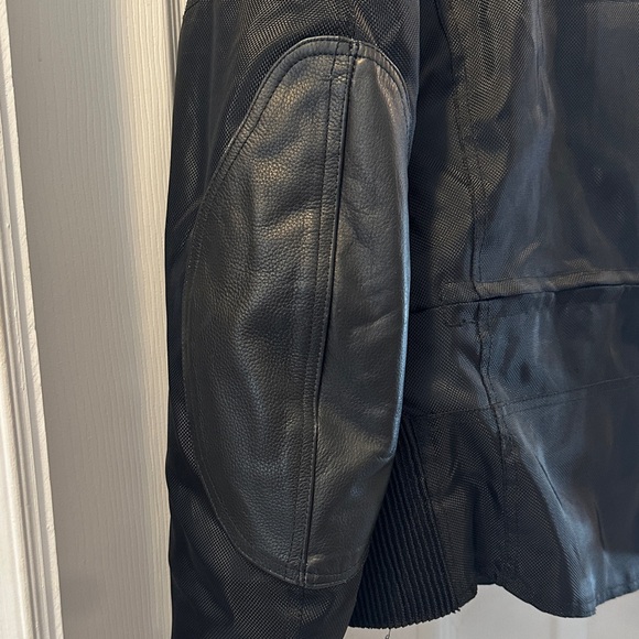 Screaming Eagle by Harley Davidson Women’s Black Biker Jacket, Leather Accents - Picture 7 of 17